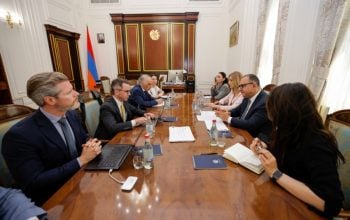 Տիգրան Խաչատրյանը և ԱԶԲ հայաստանյան գրասենյակի տնօրենը անդրադարձել են դպրոցների սեյսմիկ անվտանգության բարելավման համատեղ աշխատանքներին