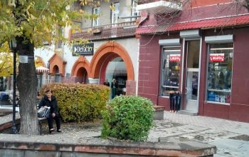 Փոխել է Գյումրու սրտում գտնվող իր տան պատշգամբի բազրիքը ու հայտնվել իրավապահների ուշադրության կենտրոնում