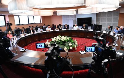 «Պաշտոնատար անձ հանդիսացող Փաշինյանը, թեկուզ մոլեռանդ քրիստոնյա, իրավունք չունի եկեղեցու դեմ քայլեր ձեռնարկել»․ Վարդան Պողոսյան
