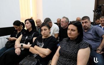 «Ասում ես ՝ հրդեհ է, բա դու չե՞ս մտածում, գնաս, հանգցնես… 15-20 զինվոր է». Թեժ վիճաբանություն դատարանում