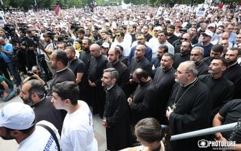 «Բոլոր ընդդիմադիր ազգային ուժերը պետք է միավորվեն մեկ միասնական վարչապետի թեկնածուի շուրջ, սակայն դա չպետք է հոգևորական լինի»
