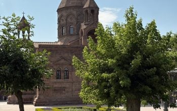 Հունիսի 27-ին պայքարի կանչող եկեղեցական զանգերը շարունակում են հնչել․ Գենադի Մնացականյան