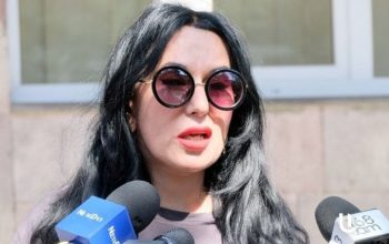 «Մեր հասարակությունը Ֆրոյդի ստեղծած կոմֆորտ զոնայի մեջ է, նիկոլիզմն ինձ համար աղանդ է»․ Նաիրա Զոհրաբյան