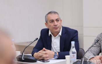 «Պաշտպանության գերատեսչությանը թողել ենք միայնակ»․ Արմեն Խաչատրյանը՝ բանակում մահերի մասին