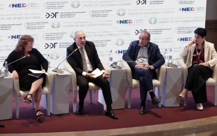 «Պարոն վարչապետ, 4 տարի է՝ Վանաձորում քաղաքապետը պաշտոնակատար է։  էդ մարդը չի ընտրվել, բայց շարունակում է գործել»․ Արթուր Սաքունց