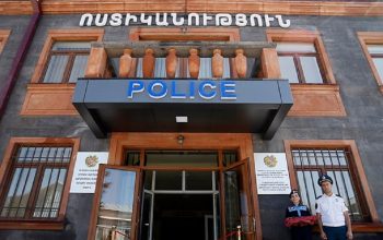 Գյումրու Մուշ թաղամասում ծեծի են ենթարկել հաշմանդամություն ունեցող անչափահաս աղջկան և նրա եղբորը․ մայրն ահազանգել է ոստիկանություն