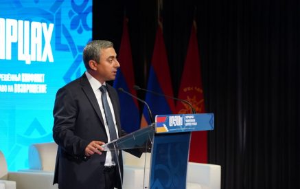 «Ուժի սպառնալիքով, ժողովրդի թիկունքում ստորագրված փաստաթղթերն իրավական ուժ չունեն». Իշխան Սաղաթելյան