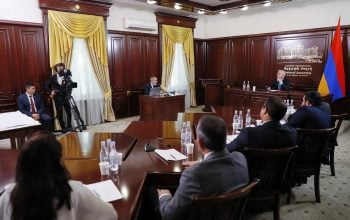 Ինչո՞ւ չի ներկայացվում 44-օրյա պատերազմի հանգամանքները ուսումնասիրող հանձնաժողովի զեկույցը․ Ալեն Սիմոնյանը Անդրանիկ Քոչարյանին չի մեղադրում