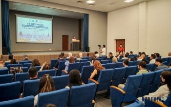 Բերձորի՝ որպես մշակութային մայրաքաղաքի հռչակումը իրականում հանդիսանում է քաղաքական գործողություն, որի նպատակն է վարչական և քաղաքական իշխանությանը տալ մշակութային արդարացվածություն և լեգիտիմություն