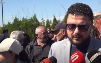 Փարաքար համայնքի բնակիչները բողոքի խաղաղ ակցիա են անցկացնում Մերձավանում