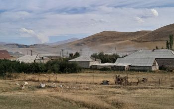 «Մե՞կ էլ քոչենք»․ արցախյան պատերազմի վկաները, ովքեր Տրետուքից չեն ուզում հեռանալ, թեեւ ադրբեջանական ԶՈւ-ի ուղիղ նշանառության տակ են ապրում