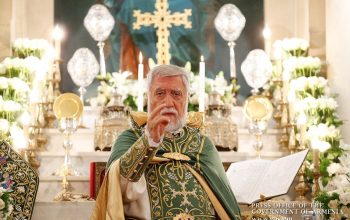 Երբ Հայաստանի մէջ եկեղեցին ու եկեղեցականները տեսակ-տեսակ հալածանքներու եւ ձերբակալութիւններու կ’ենթարկուին, Անթիլիասը ոչ կ’ըսէ․ Արամ Ա