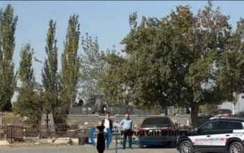 Լարված իրավիճակ՝ Մերձավանում. ինչ է կատարվում գերեզմանատանը․ Լիա Սարգսյան