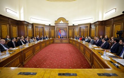 Փաշինյանի գլխավորությամբ խորհրդակցության ընթացքում քննարկվել են հանրային պաշտոն զբաղեցնող անձանց բարեվարքության համակարգի տարրերը