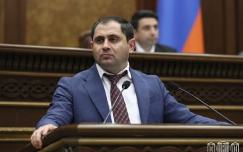 «Պարոն Պապիկյան, անթույլատրելի է, որպեսզի սահմանին կանգնած զինծառայողը ստանա զգալի ցածր աշխատավարձ, քան պարեկը»․ քննարկվեց զինծառայության ժամկետի կրճատման նախագիծը