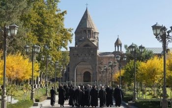 Հոգևորականներին հարցաքննության են հրավիրել Նաթան Սրբազանին վերագրվող հեռախոսային խոսակցության վերաբերյալ վարույթի շրջանակում․ Նաթան Սրբազանի և Երնջակյանի մասնակցությամբ առերեսում չի իրականացվել. «Փաստինֆո»