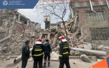 Երևանում փլուզվել է չգործող դաշնամուրի գործարանի արտաքին պատը. կա տուժած