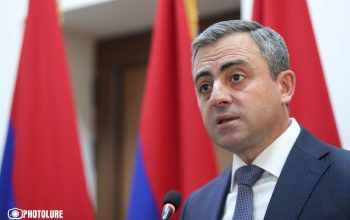 Որտեղ կարողանում են՝ խուզարկում, գործ են սարքում, որտեղ էլ չէ՝ դիմում են բռունցքների. Սաղաթելյանը՝ քարոզարշավի ընթացքի մասին