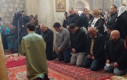 «Այլասերում է․ չկան հարուցված քրգործեր, օրենսդիրի ղեկավարն այդ կեղտը լցնում է ոչ միայն եկեղեցու, այլև մեզ վրա»․ Ժաննա Ալեքսանյանը՝ Ալեն Սիմոնյանի՝ հոգևորականների՝ մանկապղծության մեջ «թաթախված» լինելու հայտարարության առիթով