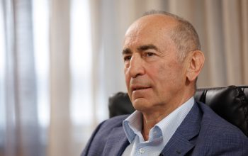 Ռոբերտ Քոչարյան. «Մարդ, որն ասում է՝ ԱԱԾ-ի աշխատողն ինքն է որոշում՝ ինչ արտահոսք տալ, ինչը չտալ, ամենից շատը պիտի աշխատի կառավարության պահակ, այլ ոչ թե կառավարության ղեկավար»