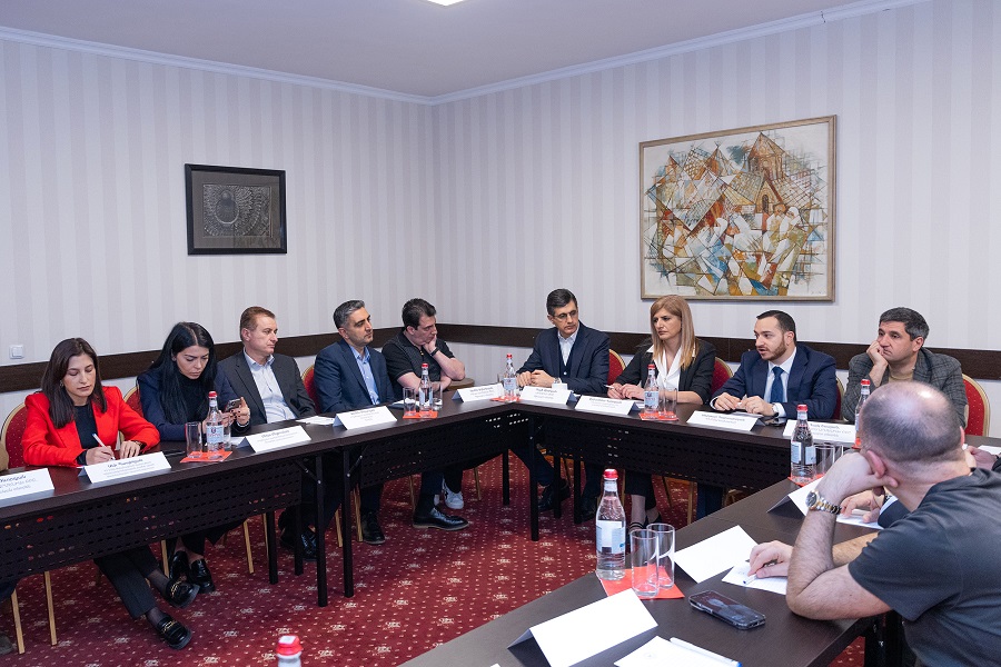 Մխիթար Հայրապետյանն ընդգծել է թվային տեխնոլոգիաների արագ զարգացման պայմաններում երեխաների առցանց անվտանգության ապահովման հրատապությունը