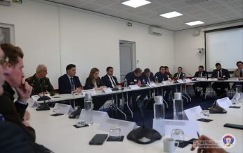 Պապիկյանը «Ֆրանսիայի միջազգային ձեռնարկությունների շարժում» կազմակերպությունում հանդիպել է պաշտպանական ոլորտի ֆրանսիական ընկերությունների ներկայացուցիչների հետ