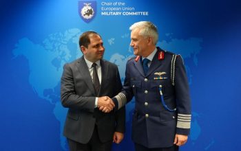 Սուրեն Պապիկյանը Բրյուսելում հանդիպել է ԵՄ ռազմական կոմիտեի նախագահի հետ