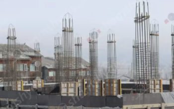 Ստեփանավանում շինարարական աշխատանքների ընթացքում շենքի տանիքից 26-ամյա Հնդկաստանի քաղաքացի է վայր ընկել․ նա մաhացել  է