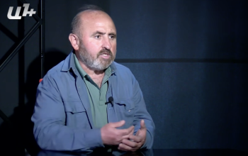 Անկախության հռչակագրին հղում անելու կետը Սամանադրության մեջ ներառելու դեմ ամենաուժեղ պայքարողներից էին ՀՀ առաջին նախագահ Լևոն Տեր-Պետրոսյանը և Ռաֆայել Իշխանյանը. Թաթուլ Հակոբյան. «Ա1+»