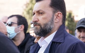 «Դուրս եկեք ձեր թիկնազորների ետևից, եթե ուզում եք տղավարի խոսենք, մի սադրեք․ Գևորգ Գևորգյանը՝ իշխանավորներին