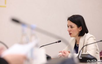 Նախատեսվում է, որ տարեվերջին աշխատանքներն ավարտված կլինեն ավելի քան 300 դպրոցում եւ 500-ից ավելի մանկապարտեզում