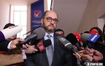 «Ուժեղ Հայաստանին» Արայիկ Հարությունյանն անվանեց՝ «խալաստոյ փամփուշտներով կրակող» ուժ