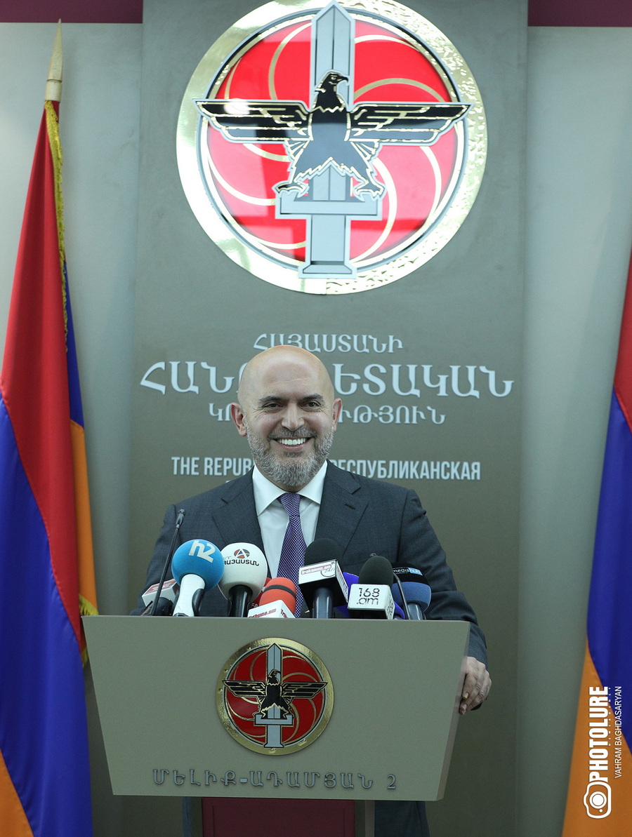 «Մենք ուզում ենք, որ «յան տան մեզնից» ու անցնեն խորհրդարան»․ Արմեն Աշոտյանը՝ Ռոբերտ Քոչարյանի թիմի մասին