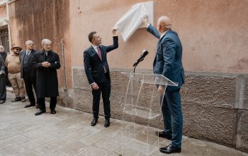 Վենետիկի այն տանը, որտեղ ապրել է Իսահակյանը, տեղի է ունեցել Վարպետի մասին պատմող հուշատախտակի բացման հանդիսավոր արարողությունը