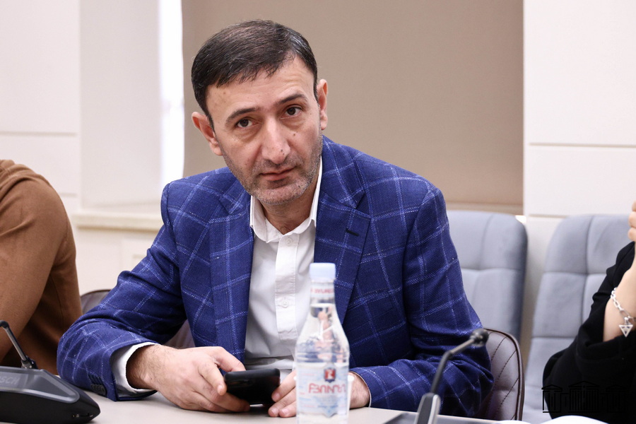 Դուք բոլորդ, կներեք ժարգոնային արտահայտությանս համար, լիարժե