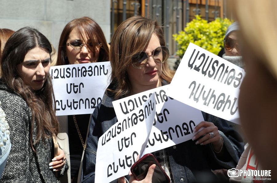 «Կալանքի տակ պահելուն բժիշկը չի կարող արձագանքել, բայց Դավիթը լավ չէ, ունի գլխացավեր, չի կարողանում նստել»․ փաստաբան