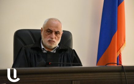 Դատավոր Կարապետ Բադալյանը ինքնաբացարկ հայտնեց Ռուբեն Հայրապետյանի գործով