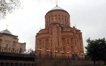 Հոգևոր այս կենտրոնի կառուցման գործում իր մեծ ներդրումն է ունեցել ազգային բարերար Սամվել Կարապետյանը