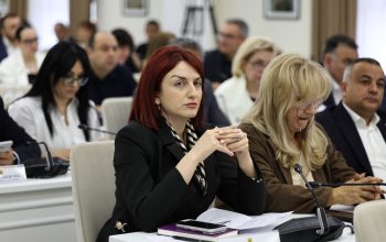 «Վերցնում եք Ռոբերտ Քոչարյանի թաթիկը, գնում եք Լեռնային Ղարաբաղից տեղահանված մեր հայրենակիցներին բացատրում եք». ՔՊ-ական