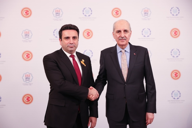 Ալեն Սիմոնյանը շփվել է Թուրքիայի խորհրդարանի նախագահ Նուման Քուրթուլմուշի հետ