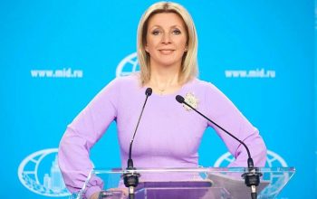 Զախարովան երկար ծիծաղել է, երբ նրան խնդրել են մեկնաբանել Ալեն Սիմոնյանի հայտարարությունը