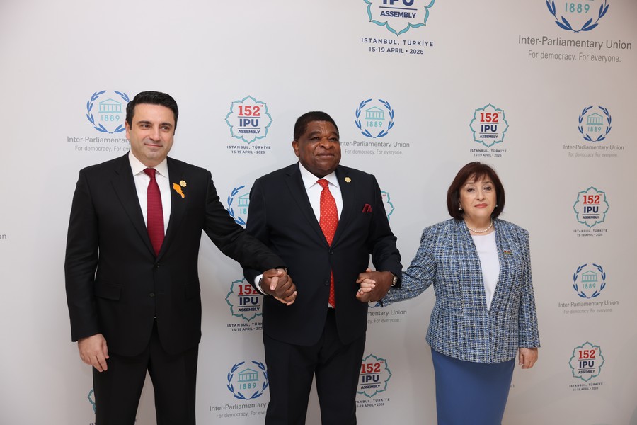 Հանդիպումը լավ անցավ, տարաձայնություններ չկան, կա փոխըմբռնում և կան ընկերական հարաբերություններ. Ալեն Սիմոնյանը հարցազրույց է տվել ադրբեջանական լրատվամիջոցին