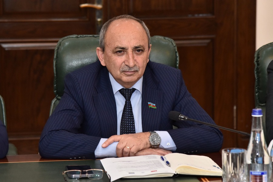 Ադրբեջանի վերաշարադրված պատմության մեջ հայկական կեղծիքները տեղ չունեն․ Ազիզ Ալեքբերլի