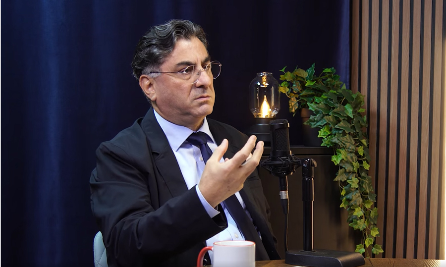 Հայաստանի մէջ անընդհատ կը խօսուի «ազգային արժեհամակարգի», «ազգային արժէքներու» մասին, բայց ես գրեթէ չեմ լսած որո՞նք են այդ արժէքները. Հրաչ Չիլինկիրեան. «Նոր Յառաջ»