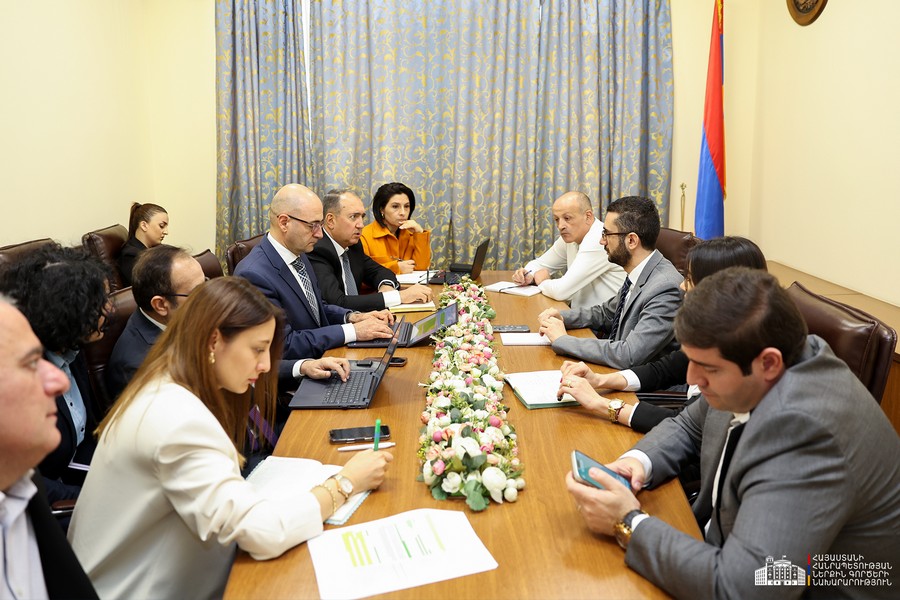 Արմեն Ղազարյանը համաշխարհային բանկի պատվիրակության հետ քննարկել է ՆԳՆ համակարգի թվայնացմանն ուղղված ծրագրերը