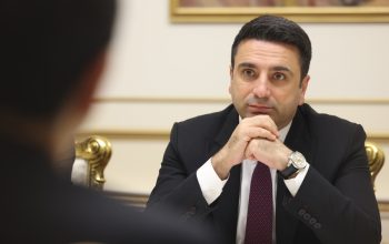 «Չեմ ափսոսում, Հայաստանը ծայրագավառ չի լինելու, Բելառուսի կառավարման օրինակն իմ ու իմ երկրի համար անընդունելի է». Ալեն Սիմոնյան