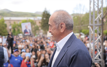 Հիմա ոչ թե ինձ են համոզում, որ գամ, ես եմ ձեզ համոզում՝ տվեք ինձ այդ հնարավորությունը․ Քոչարյանը՝ քաղաքացիներին