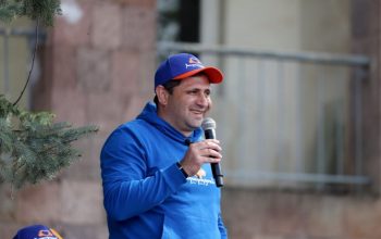 «Կալուգացի Սամո, քեզ հարցնում եմ՝ ինչի՞ ձեր տղաները չեն վիրավորվել կամ նահատակվել հանուն Հայաստանի»․ ՊՆ նախարար