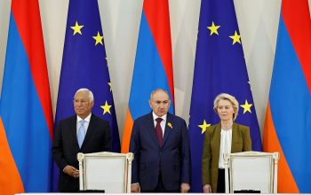 ՀՀ-ԵՄ անդրանիկ գագաթնաժողովում ընդունվել է հռչակագիր, ստորագրվել են փաստաթղթեր
