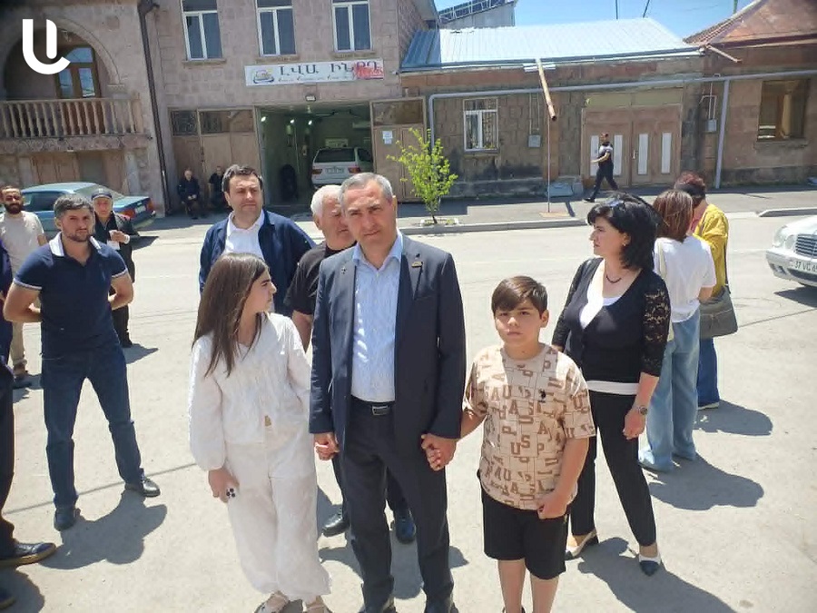 «Գյումրիում առավոտյան 5-ին մորը ձերբակալել էին փոքրիկների նե